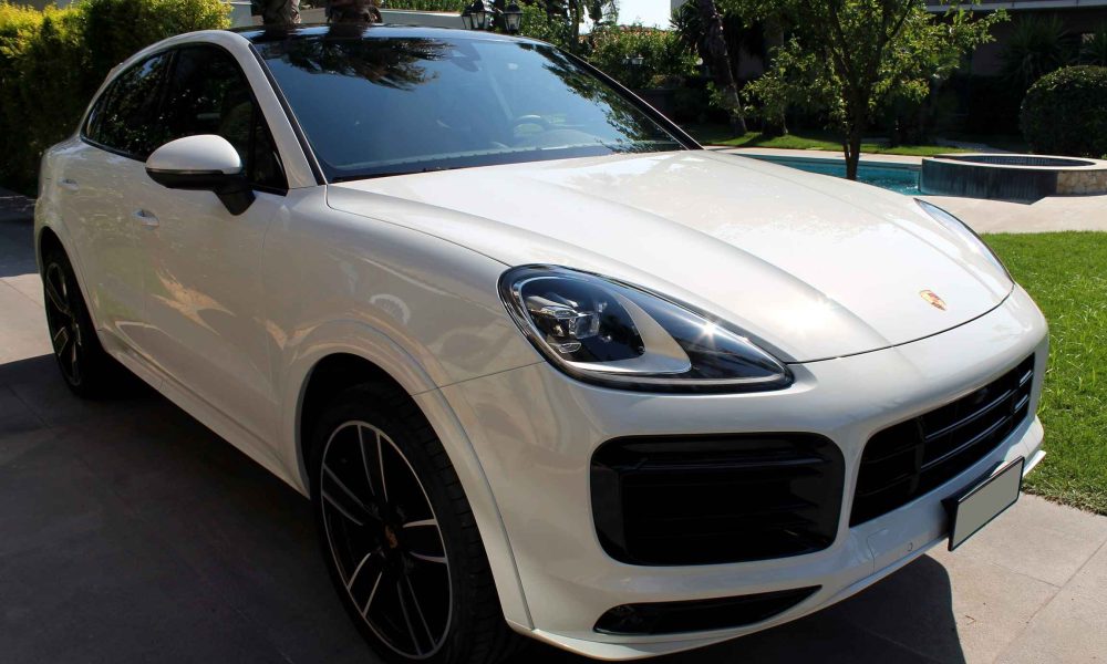 Deluxe rent catania noleggio deluxe catania noleggio auto catania noleggio auto di lusso catania Noleggio ferrari matrimonio noleggo porsche matrimonio noleggio auto di lusso noleggio supercar catania noleggio auto di lusso catania Ferrari Roma - Noleggio auto di lusso Catania Noleggio Ferrari Catania (6)